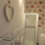 Birtley House 로빈후즈베이