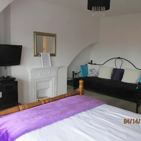 Birtley House * Robin Hood's Bay